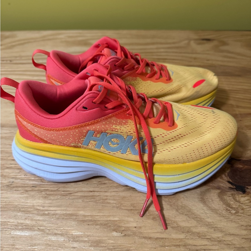 Hoka Bondi 8 Men’s  Size 8D